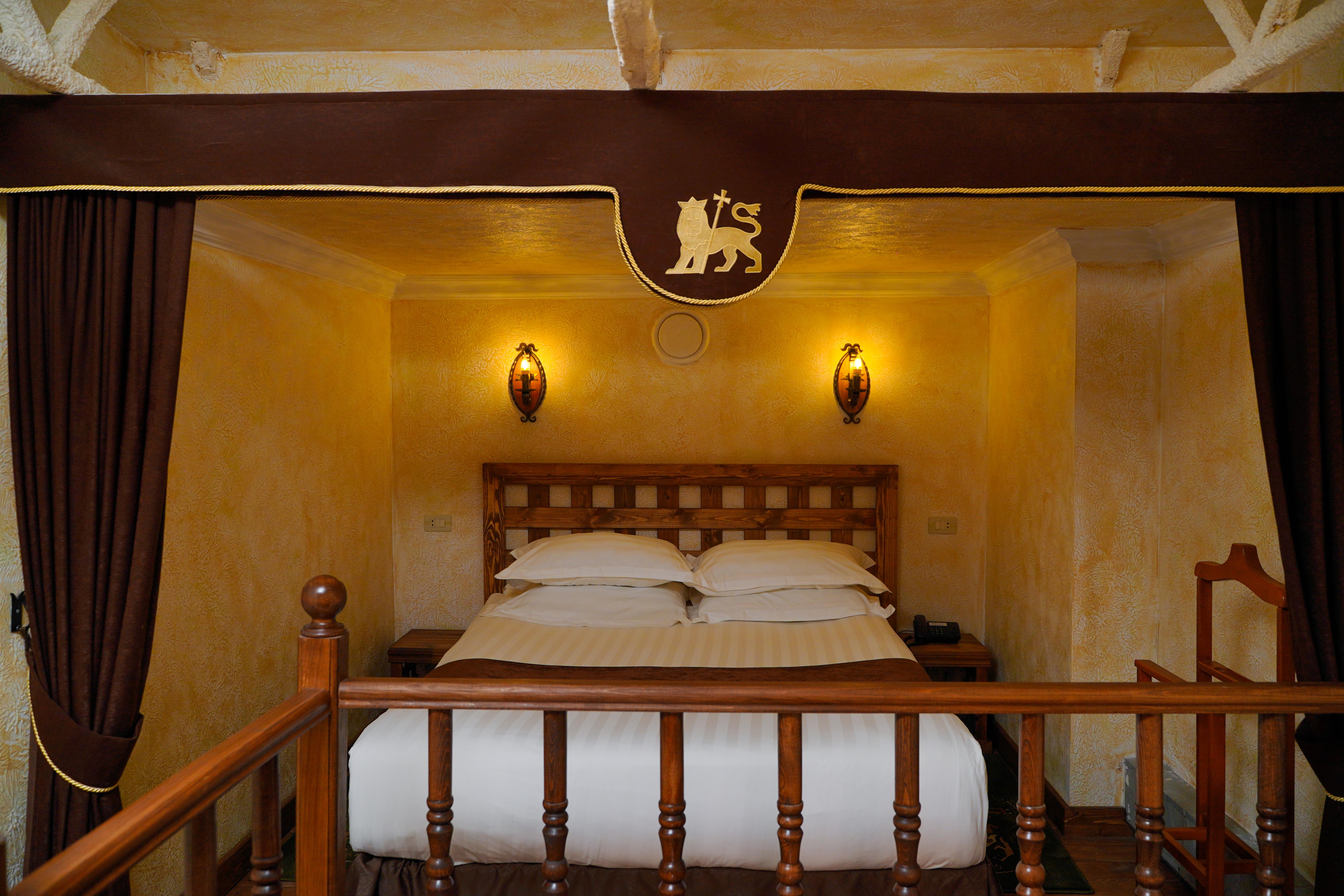 Caucasus Hotel Kasagh Exteriör bild A room at the hotel