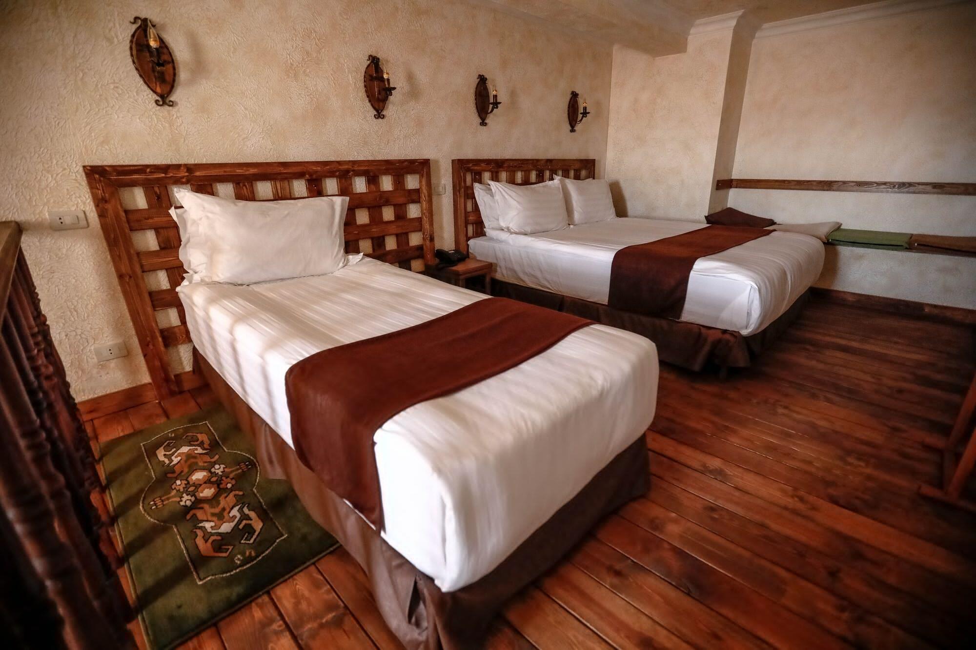 Caucasus Hotel Kasagh Exteriör bild A guest room at the resort