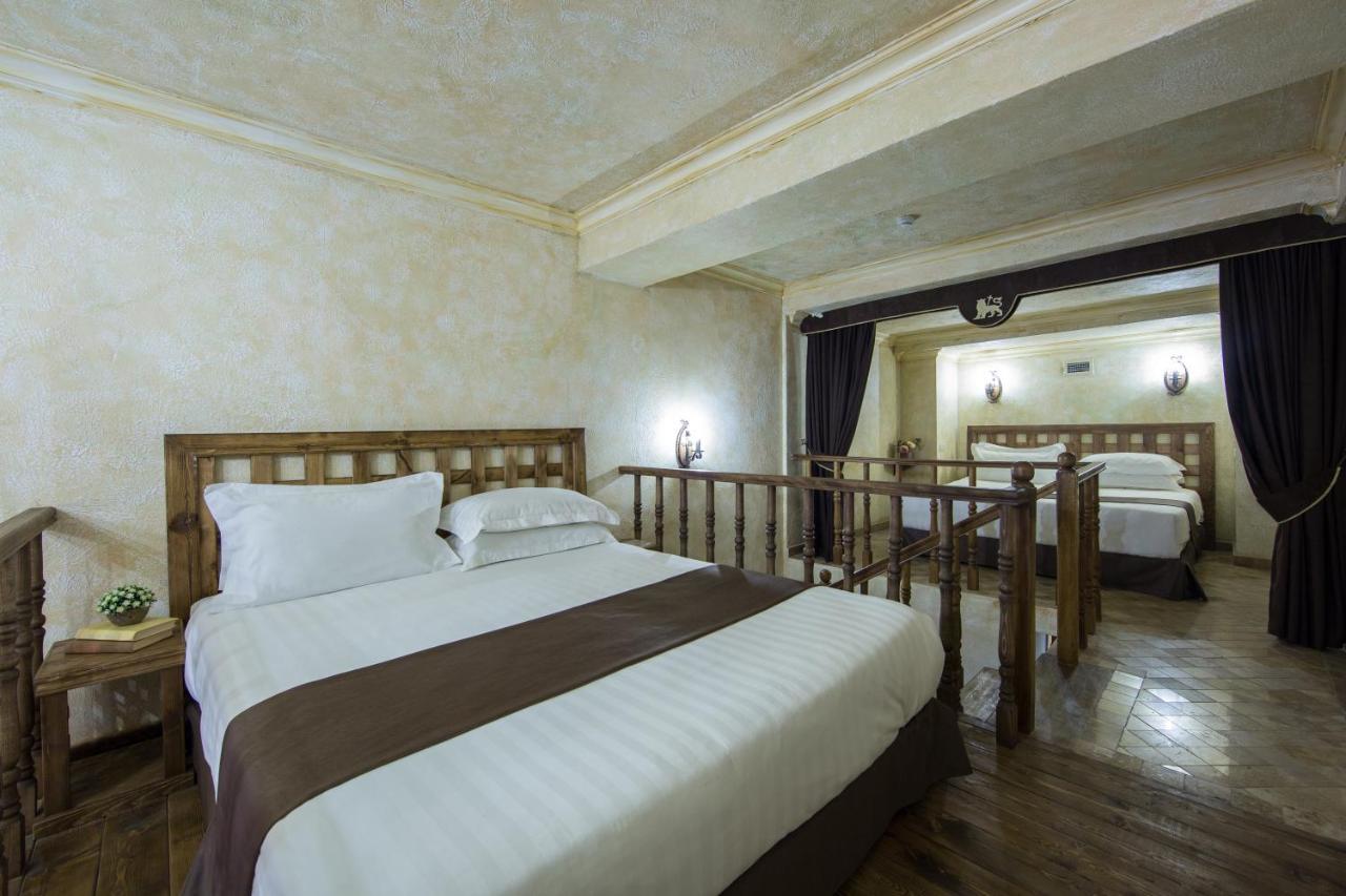 Caucasus Hotel Kasagh Exteriör bild Family room