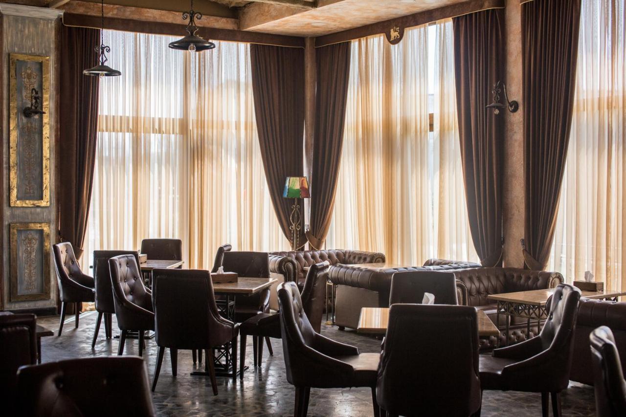Caucasus Hotel Kasagh Exteriör bild Restaurant in Yerevan